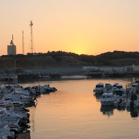 Apartamento Dalí Conil De La Frontera Exterior foto